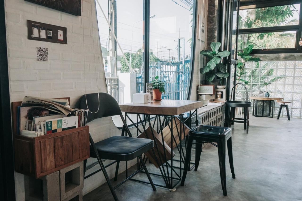 Yoji House And Cafe Hostel Ban Wiang Ngoại thất bức ảnh
