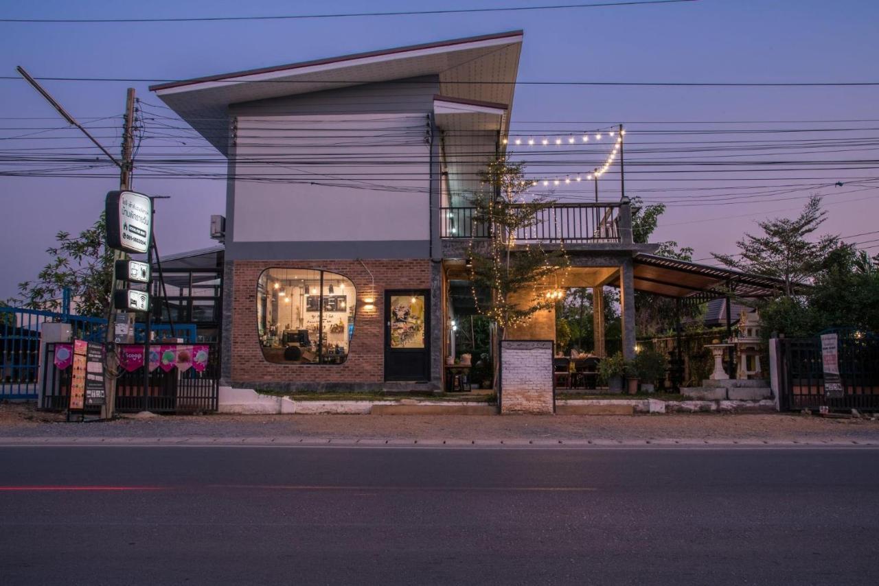 Yoji House And Cafe Hostel Ban Wiang Ngoại thất bức ảnh