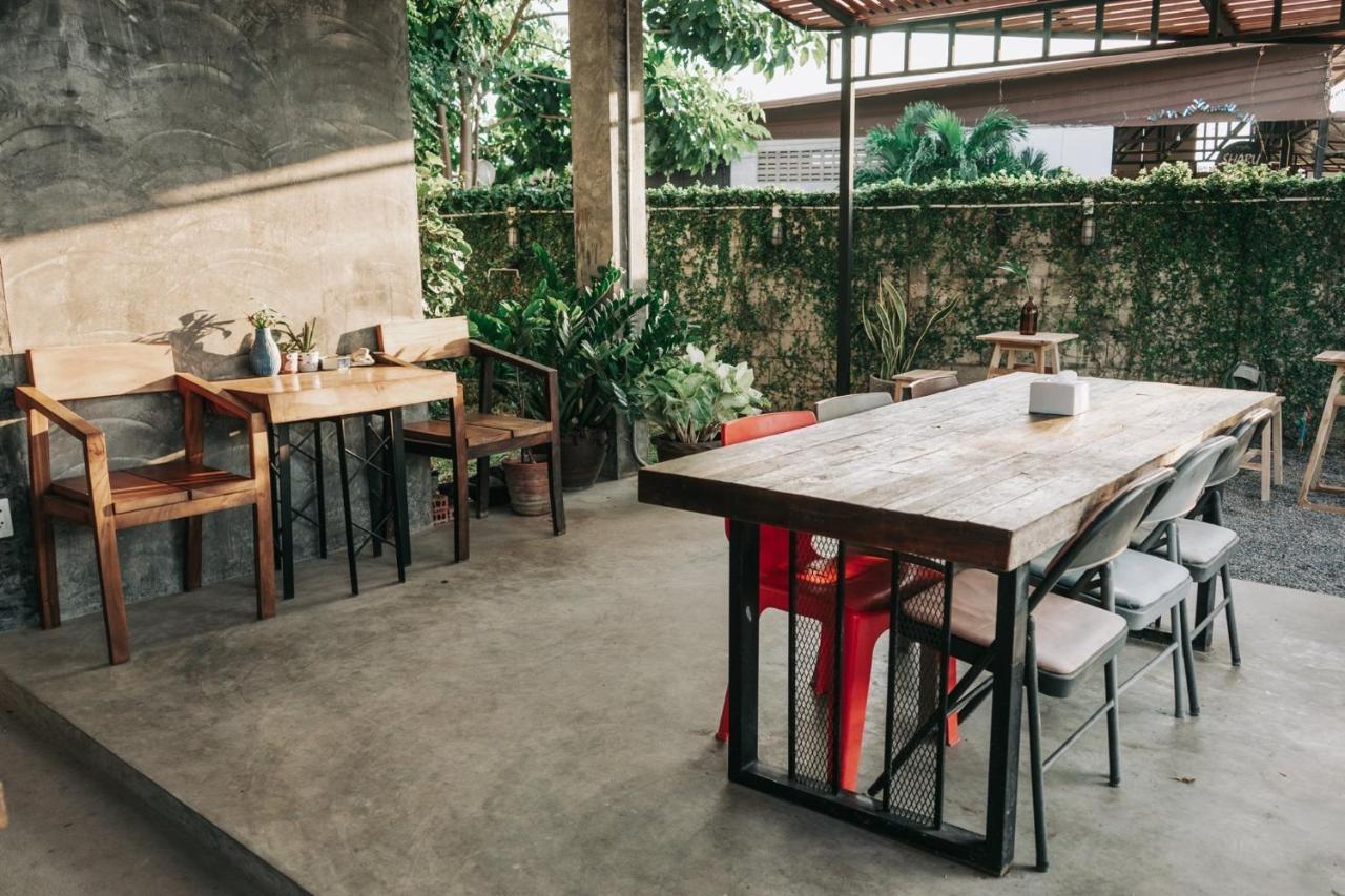 Yoji House And Cafe Hostel Ban Wiang Ngoại thất bức ảnh